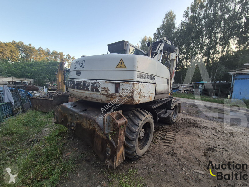 Екскаватор Liebherr