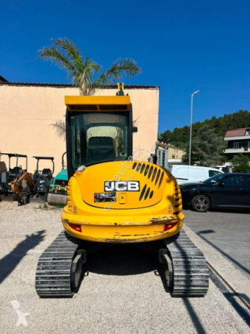 Міні-екскаватор JCB