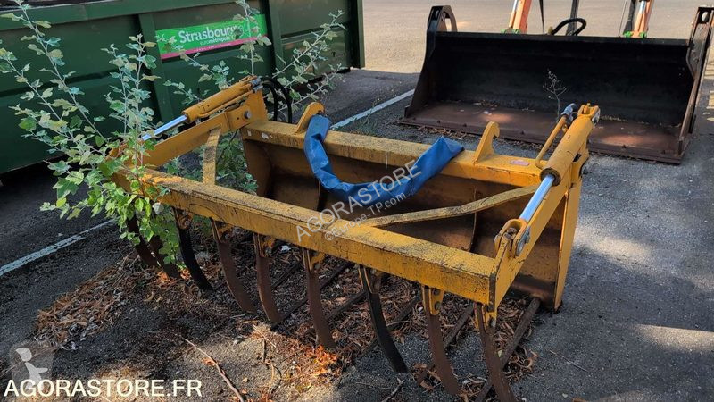 Renault DIVERS excavator