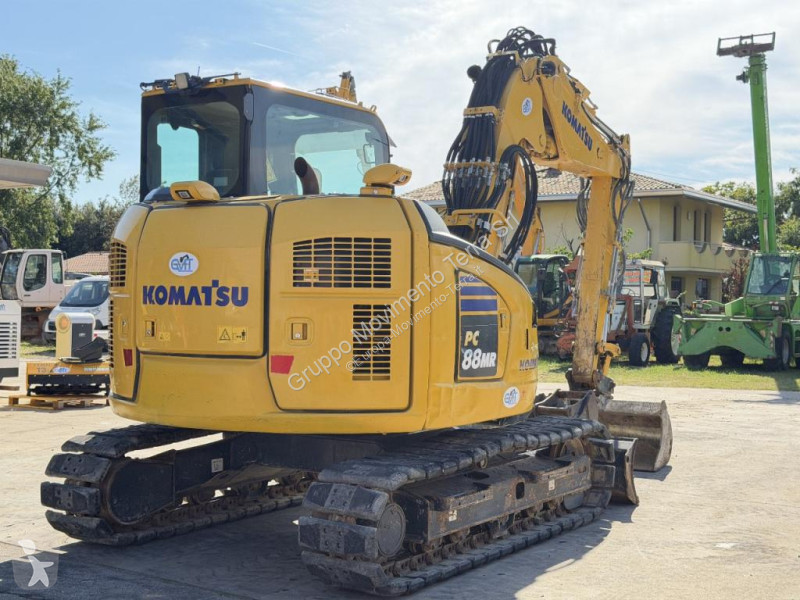 Komatsu MR-11E0 excavator