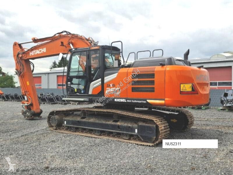Экскаватор Hitachi 7