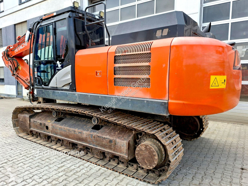Экскаватор Hitachi