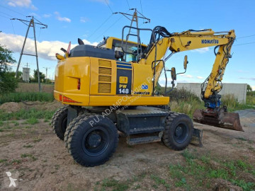 Escavadora de rodas Komatsu