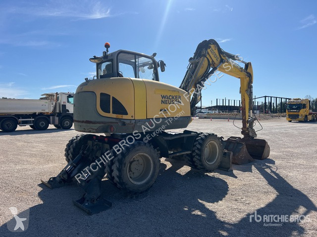 Экскаватор Wacker Neuson  EW100