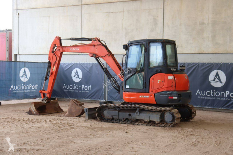 Excavadora Kubota KX165-5