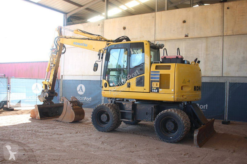 Excavadora Komatsu PW148