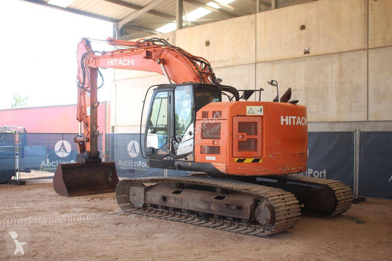 جرافة Hitachi 5B