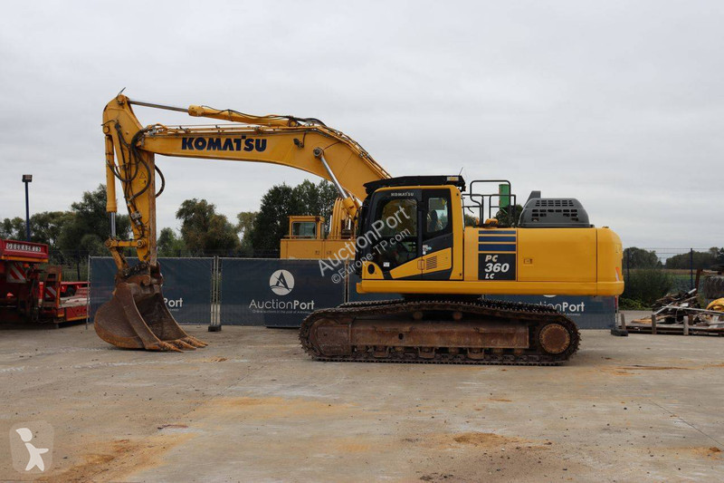 Excavadora Komatsu LC-11
