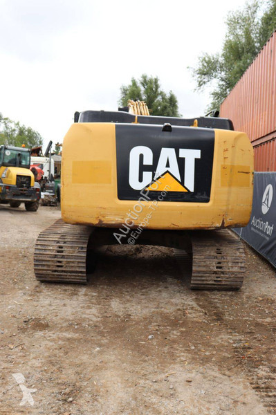 جرافة Caterpillar 320FL