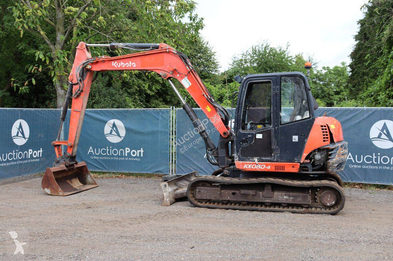 Excavadora Kubota KX080-4