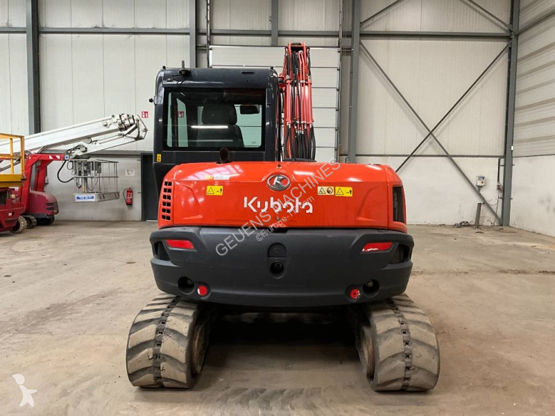 جرافة Kubota 0804 A 2
