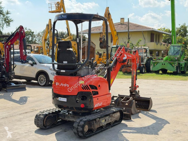 جرافة Kubota U17-3a