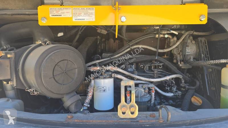جرافة Yanmar