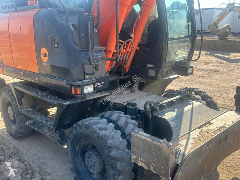جرافة Hitachi