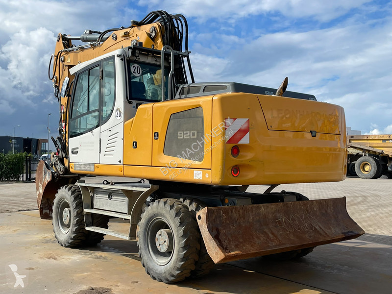 جرافة Liebherr A920