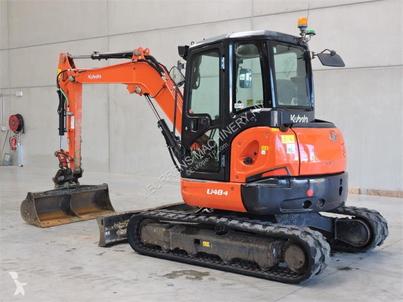 جرافة Kubota U48-4