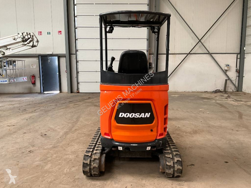 Skovel Doosan DX 17 Z