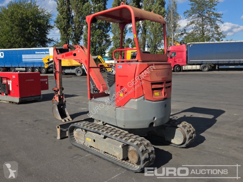 جرافة Volvo ECR25D
