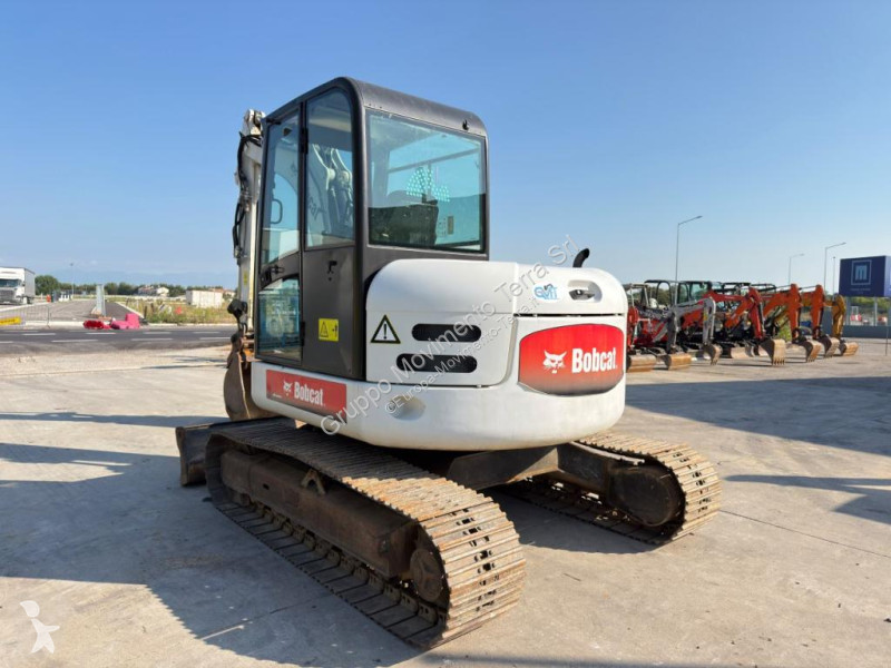 جرافة Bobcat 442