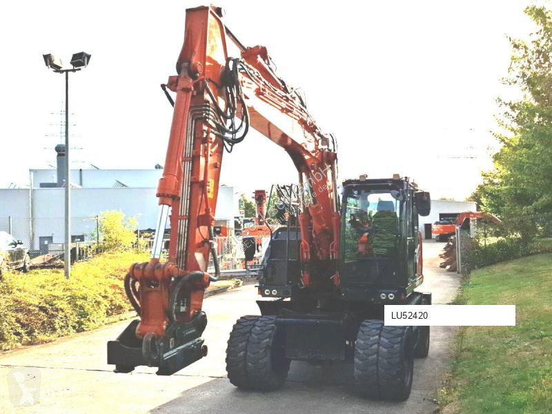 جرافة Hitachi ZX135W-7