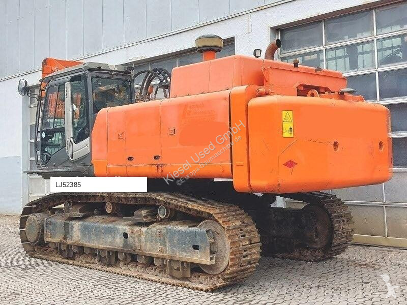 جرافة Hitachi LCD-3