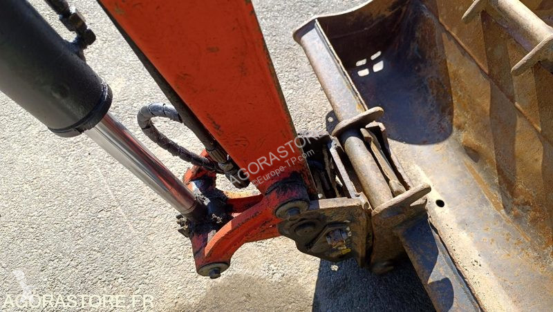 جرافة Kubota