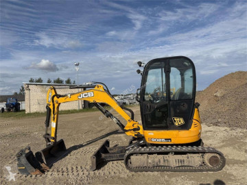 JCB lánctalpas kotrógép