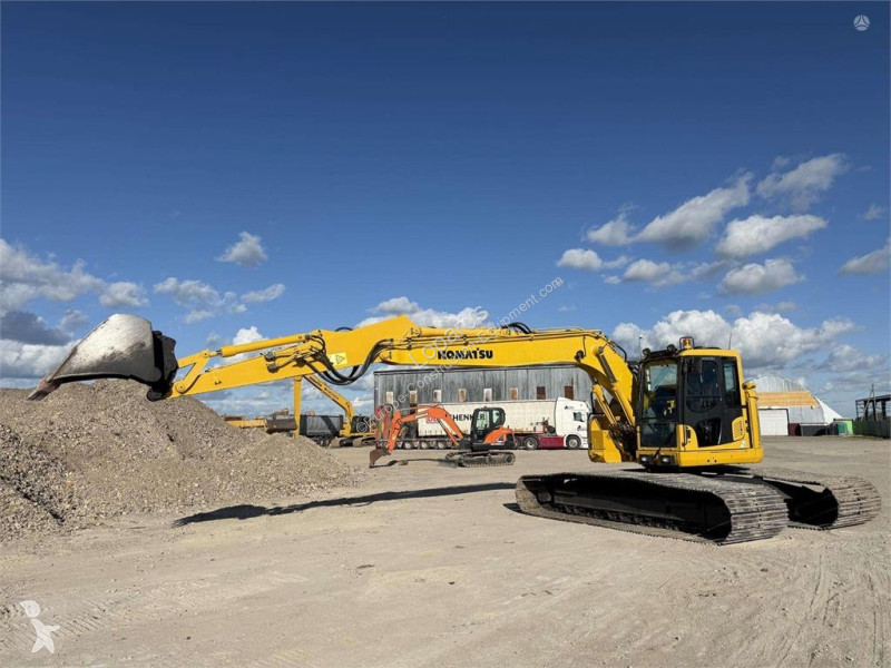 جرافة Komatsu PC 138 US-11