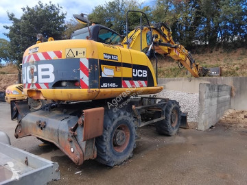 جرافة على عجلات JCB