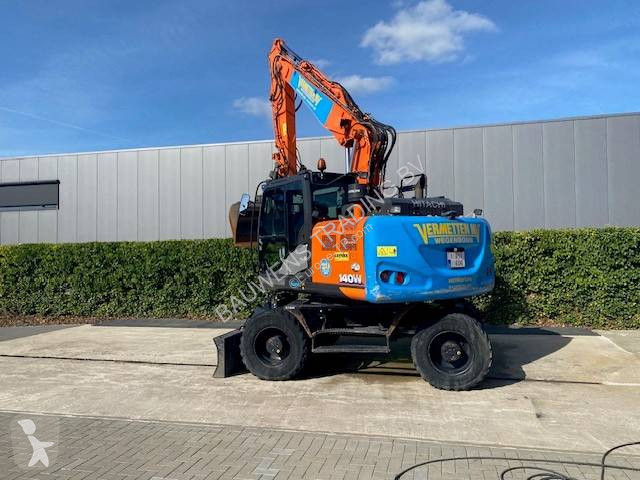 Skovel Hitachi 140 W-6