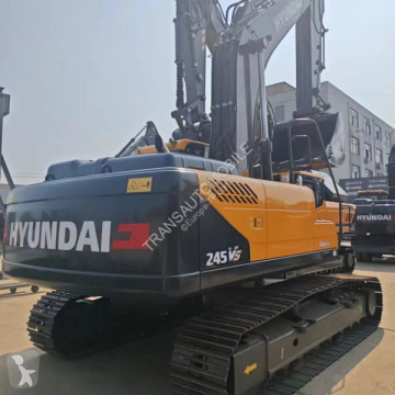 Excavator pe şenile Hyundai noua