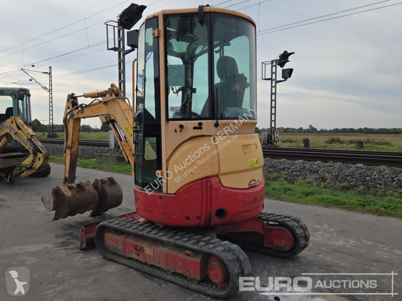 Excavadora Yanmar ViO20-4