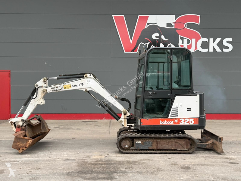 Skovel Bobcat...