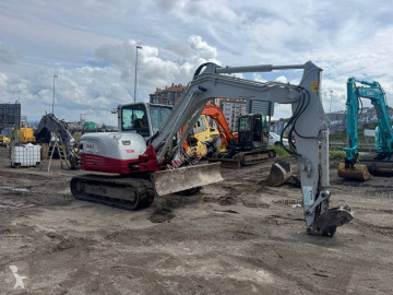 Mini-escavadora Takeuchi