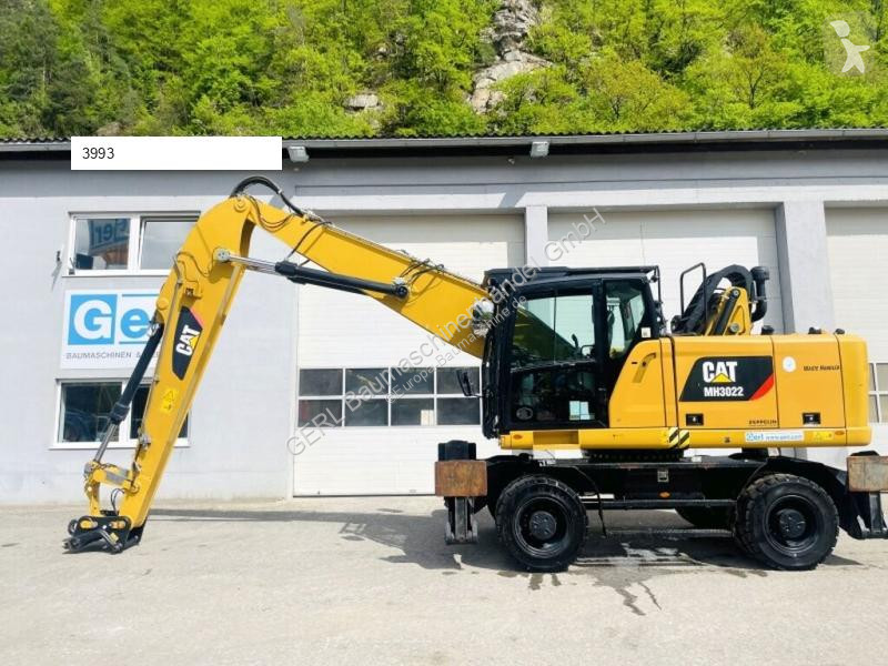 Skovel Caterpillar MH3022