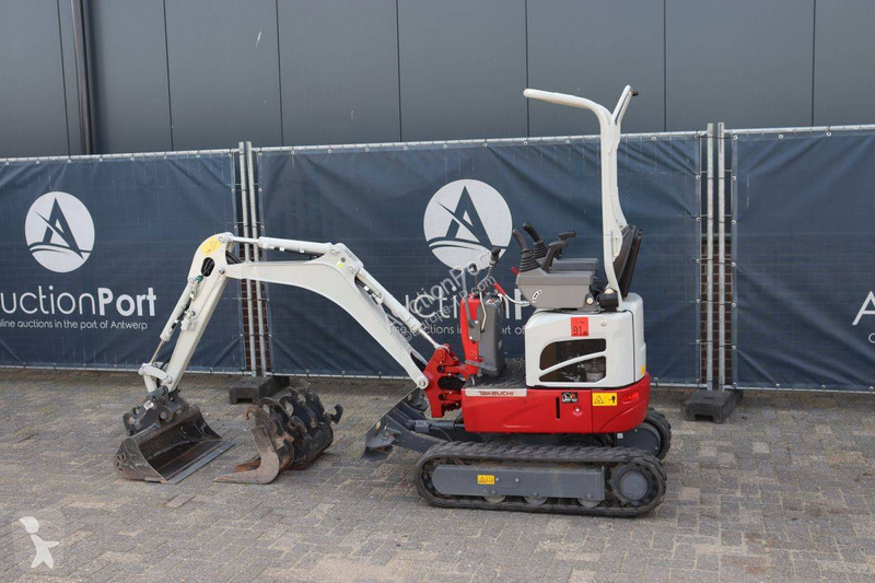 Skovel Takeuchi TB210R