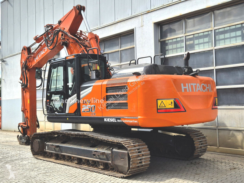 Skovel Hitachi 7