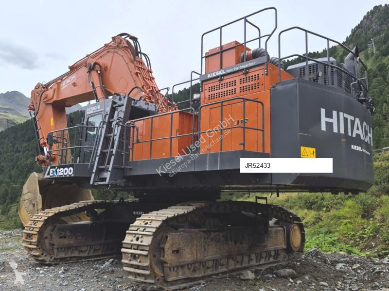 Hitachi EX1200-7 excavator
