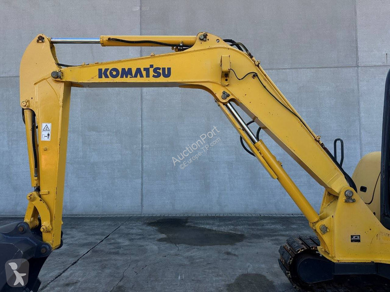 Skovel Komatsu 7