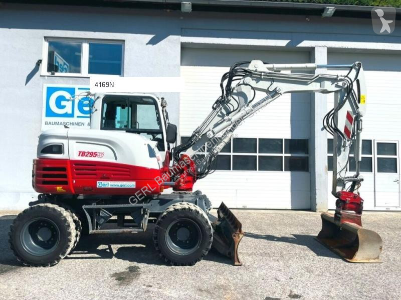 Skovel Takeuchi TB295W