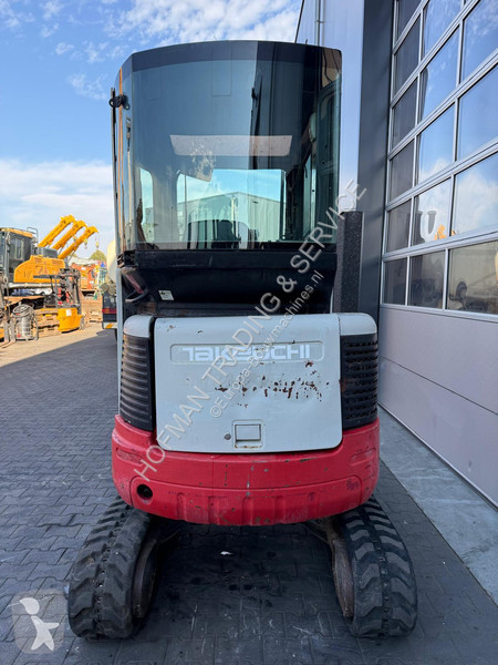 Excavadora Takeuchi