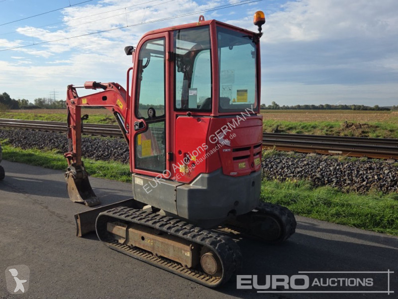 Excavadora Volvo ECR25D