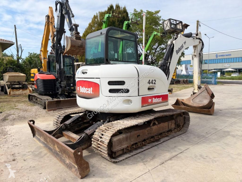Pelle Bobcat 442