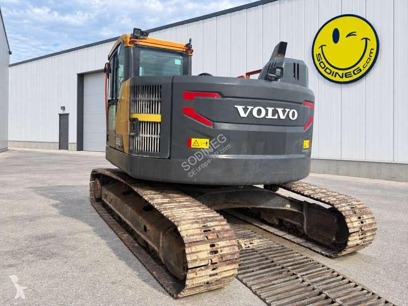 Excavadora Volvo