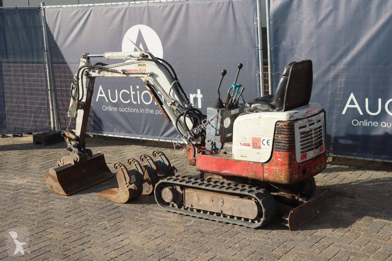 Excavadora Takeuchi