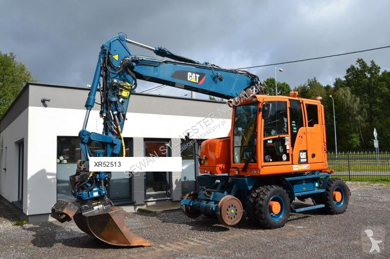 Excavadora Caterpillar M