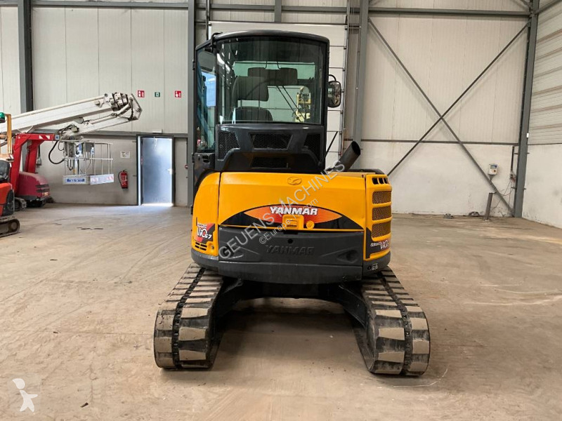 Lopatový nakládač Yanmar Vio 57-U