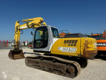 Pelle sur chenilles New Holland