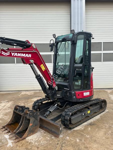 Lopatový nakládač Yanmar