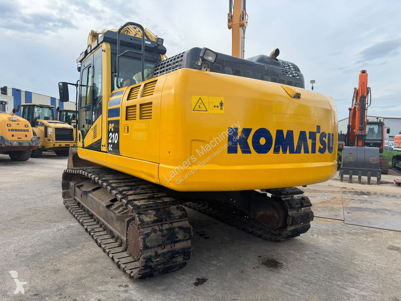 Escavadora Komatsu PC210 LC11